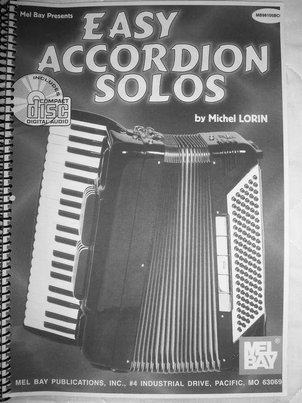 télécharger la partition d'accordéon Easy Accordion Solos By Michel Lorin (40 Titres) au format PDF